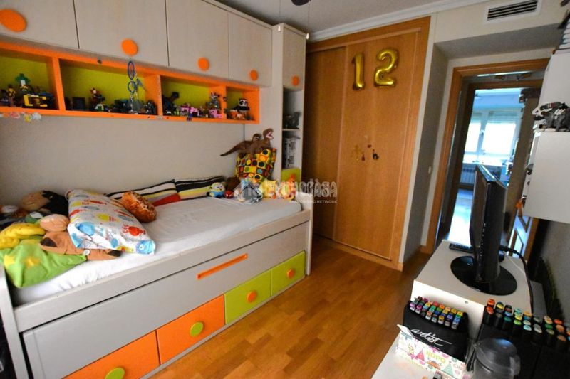 Foto 10fa2824-4b16-4beb-9cb7-87c6415ce4f7. Piso  en venta en El Bercial Getafe