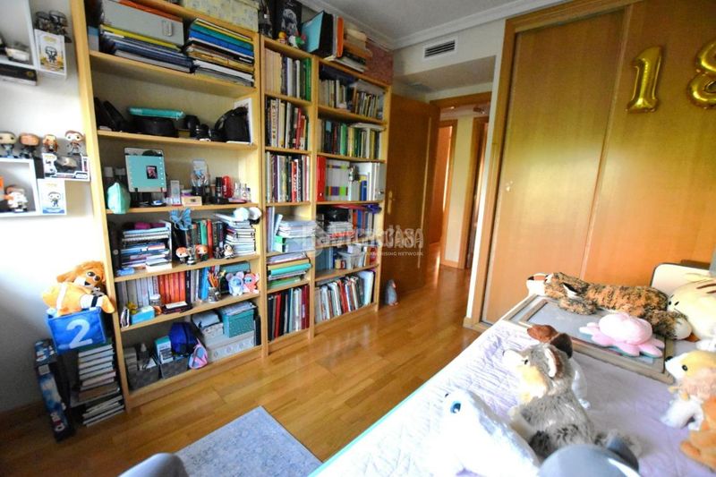 Foto 2e2103e7-6bb9-4ede-a362-fd92e3fbab8f. Piso  en venta en El Bercial Getafe