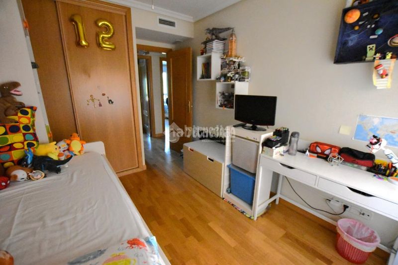 Foto 2f4c984d-a54c-4b28-83f2-30e4bd49dad9. Piso  en venta en El Bercial Getafe