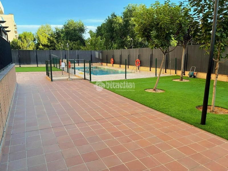 Foto 363153fb-f44f-4ce8-a611-84334ad71699. Piso  en venta en El Bercial Getafe