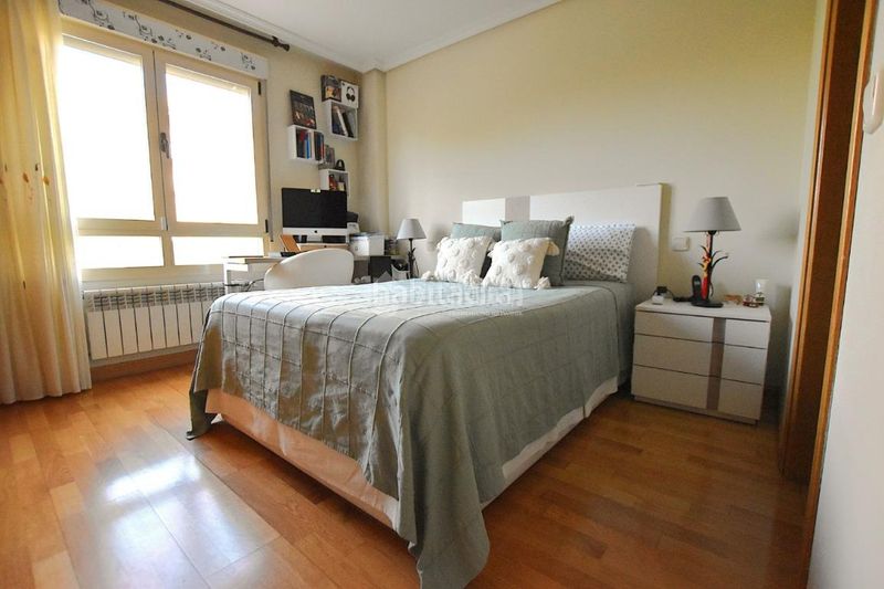 Foto 7eaf0ac5-a834-472b-815d-3731c30b7ab4. Piso  en venta en El Bercial Getafe