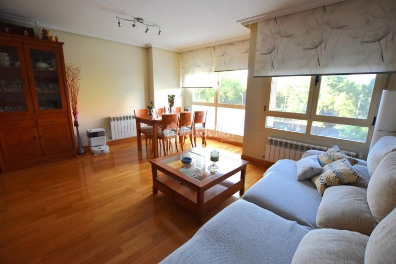 Foto b551b37f-e31e-4fd1-a882-41f9b0fff242. Piso  en venta en El Bercial Getafe