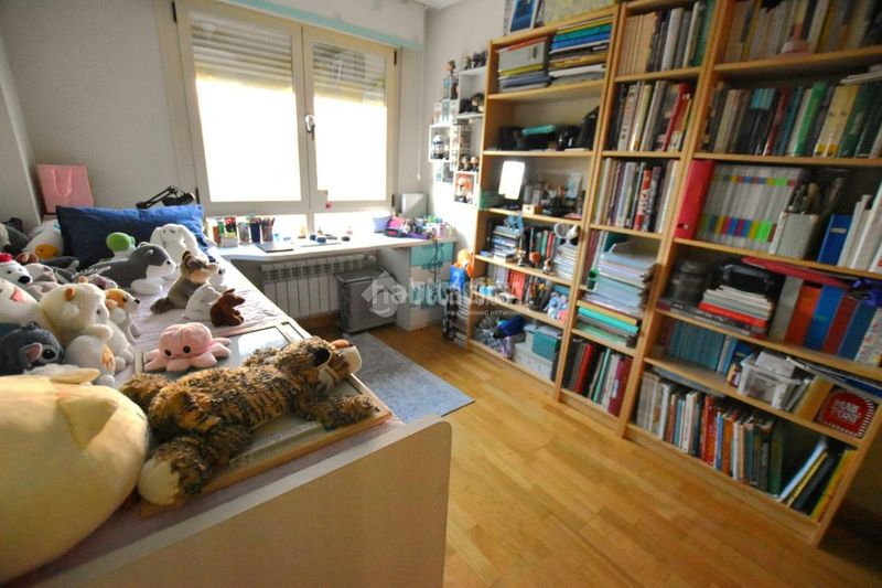 Foto cef42542-bb13-4aa2-8b06-c187d08f46bc. Piso  en venta en El Bercial Getafe