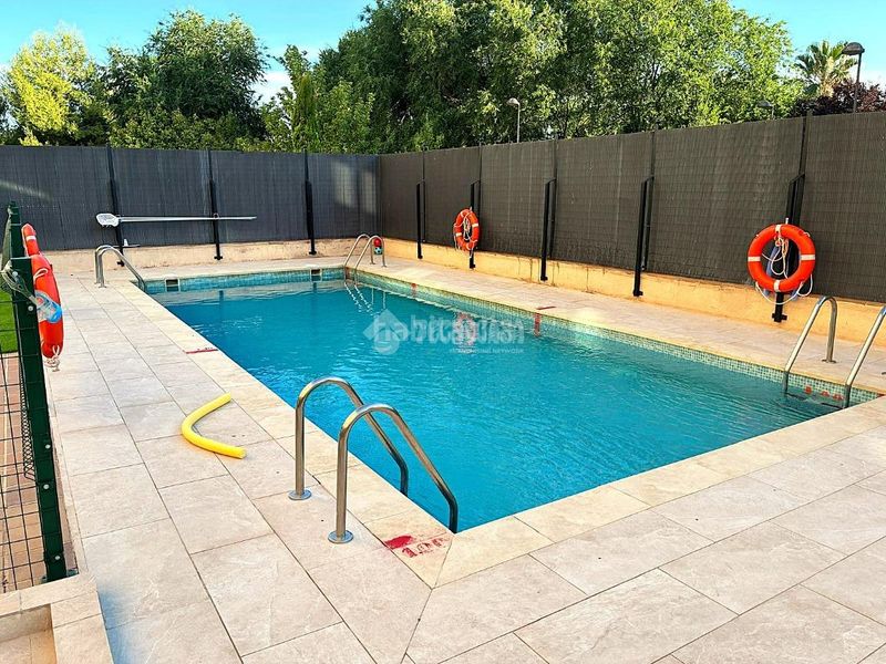 Foto fdffa7d9-796e-4c82-be76-55fa6bdec8a5. Piso  en venta en El Bercial Getafe