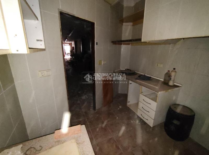 Foto 2e4abf28-b116-425f-b77f-3e12a597c5c1. Local commercial dans Benalúa Alicante