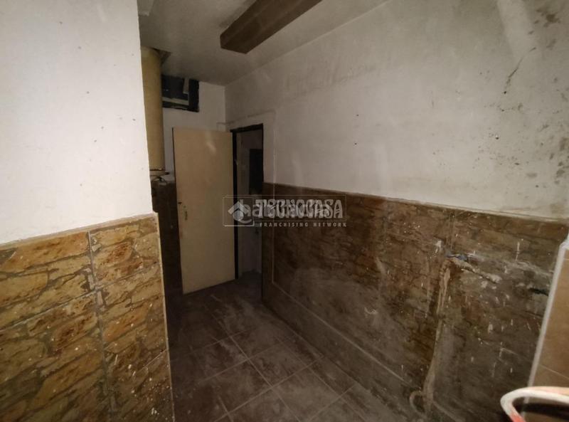 Foto 494e596f-24a3-4999-abf1-d3f7092d00e5. Local commercial dans Benalúa Alicante