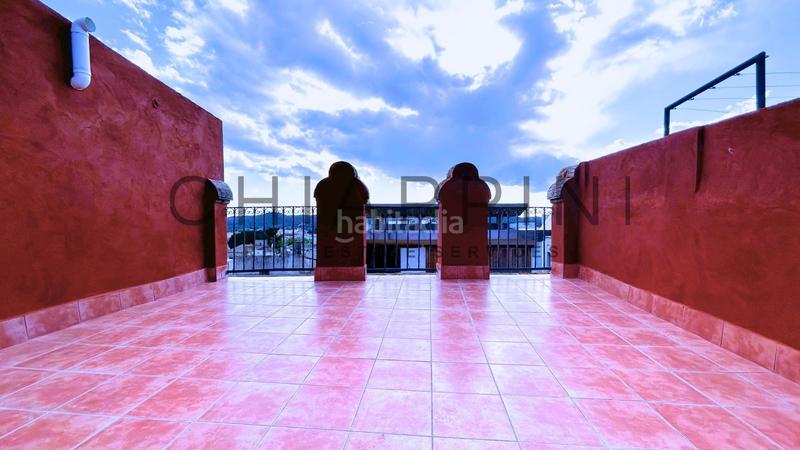 Foto c1f3c054-fa64-486a-baa4-d7a8e4267922. Casa adosada casa reformada con 3 pisos independientes en Palafrugell