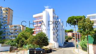 Apartament a Fenals. Apartamento con vistas al mar