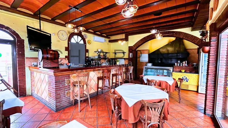 Foto 698f1a72-2ad2-4959-b4c8-94603c7ffb81. Local comercial a Pont de Molins