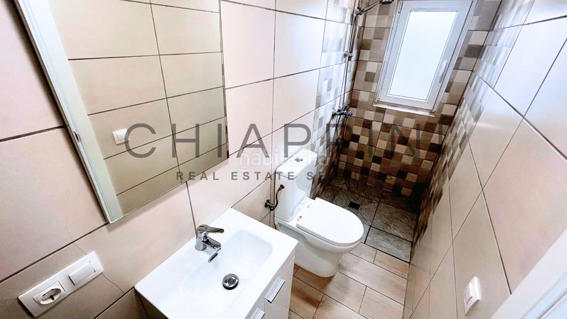 Foto 2fa2b970-a766-4178-8b14-af676b7d257a. Casa adossada amb calefacció a Torelló