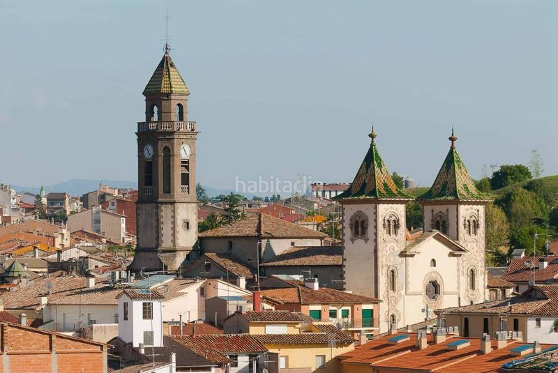 Foto a2b87fb5-5f20-4176-9d94-5eab06ac7fcb. Casa adosada  con terraza en Torelló