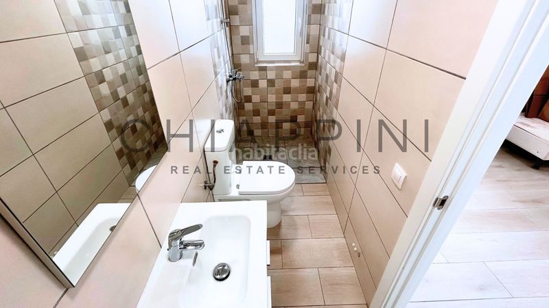 Foto f4957d28-1b03-4363-81b5-0cb662280de6. Casa adosada  con terraza en Torelló