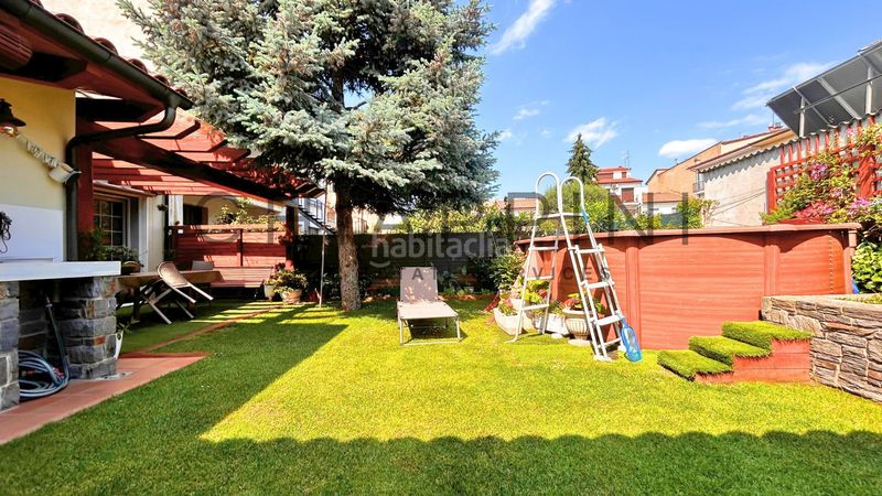 Foto be52e681-9990-44d5-be77-77c7d5325279. Casa adossada amb calefacció a Manlleu