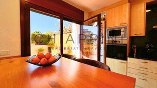 Casa a schiera in Piverd-Vila-Seca-Bruguerol. Casa adosada impecable