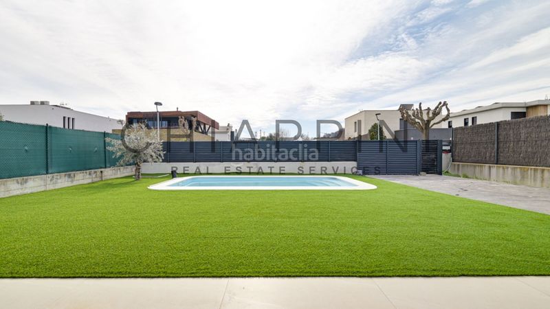 Foto c2076383-0f10-4bd1-b25c-7b34b922cfb5. Chalet villa de obra nueva en Gurb
