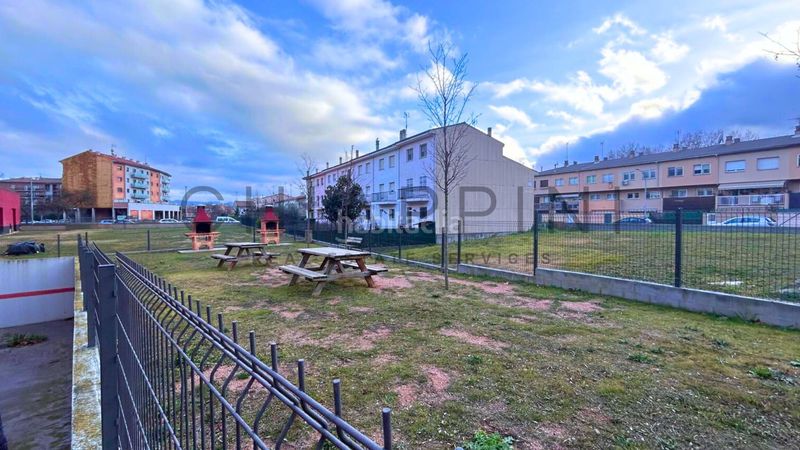 Foto e20719eb-8260-408a-bd53-83b2887662fd. Apartament amb calefacció a Manlleu