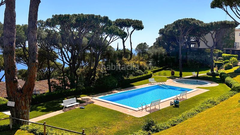 Foto 4f7541db-31ba-4893-a459-228e921e83d3. Etagenwohnung mit pool in Calella de Palafrugell