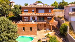 Maison à Residencial Begur-Esclanyà. Casa en residencial begur
