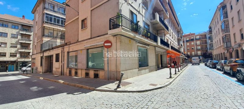 Foto 71067b56-8d4d-4444-8c6a-c67c96c01b9d. Local comercial a Centro Ávila