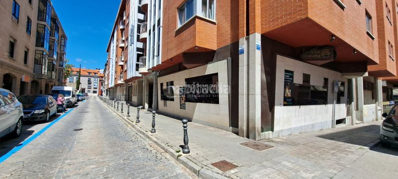 Foto a477b69c-eb2a-420b-be60-703e9e439ce2. Local comercial a Centro Ávila