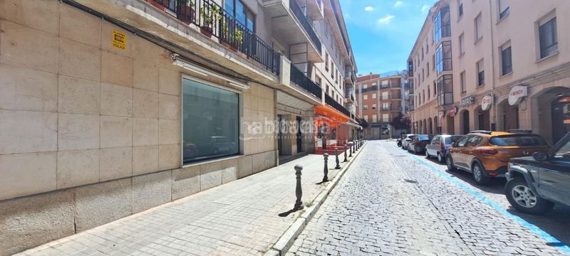 Foto a6549b09-ae5a-427c-98bb-14987cf763a1. Local comercial a Centro Ávila