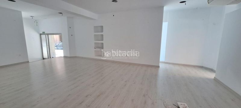 Foto fb4eea33-0b44-4974-9d06-e2e4f5e2a5d6. Local comercial a Centro Ávila