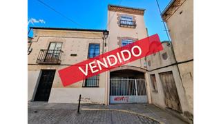 Maison jumelée à Murallas. Casa en venta en ávila