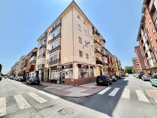 Pis a Sur. Piso en venta en ávila