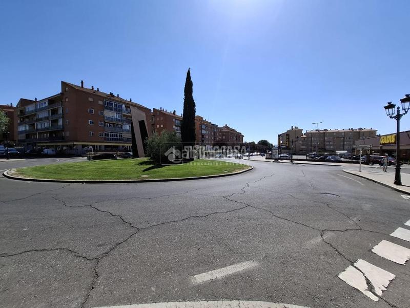 Foto 33a9a191-4dec-48e4-ad15-2536ed2b5935. Doppelhaus mit heizung parking in Sur Ávila