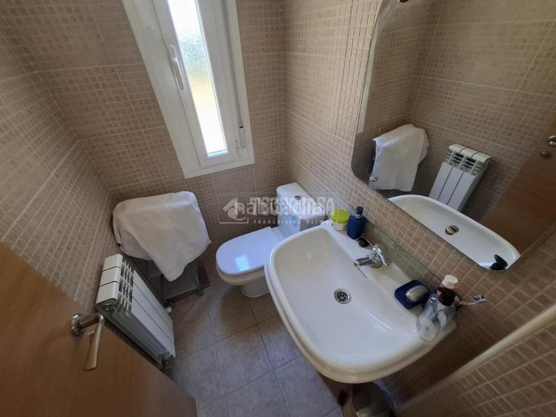 Foto 897ba5bb-1d8e-4035-8278-8911ebd5ea46. Doppelhaus mit heizung parking in Sur Ávila