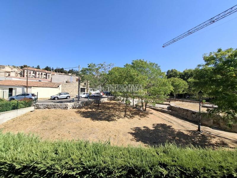 Foto 9552458e-9ae4-4105-930f-9cc12ae50305. Doppelhaus mit heizung parking in Sur Ávila