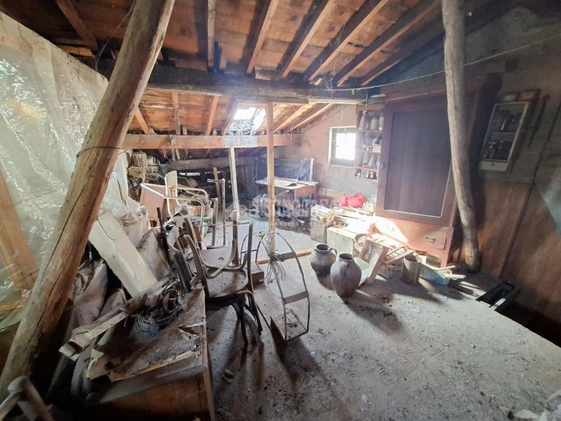 Foto 3cf8ef26-ffc1-4ed9-8bee-9c08e5b56b22. Casa aparellada amb aparcament a Sur Ávila