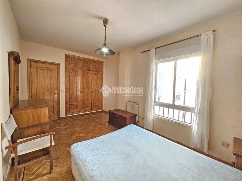 Foto f1c2f3c5-5e4a-4d92-8bbf-f7db6e4a2c16. Piso  en venta en Sur Ávila
