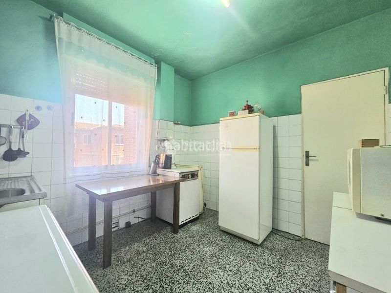 Foto b272b0f8-701a-4543-a6d7-6245aa9f547b. Etagenwohnung in Sur Ávila