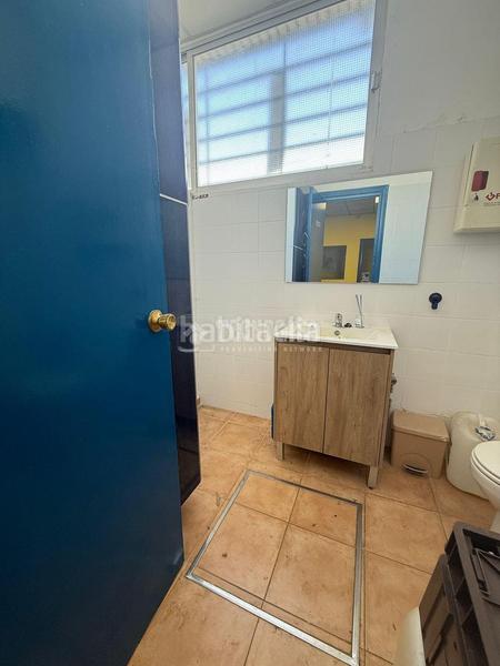 Foto b5295a76-9fd2-497f-8e16-58dc38bc95b4. Local comercial nave en venta en Centro Alcalá de Guadaira