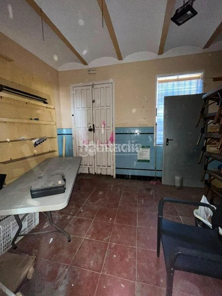 Foto 6a33da6e-d663-473c-96e2-de266f69a43f. Casa aparellada a Mairena del Alcor