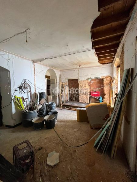 Foto d1be2c82-ee3d-4ddb-bda3-7f3fa32bd68d. Casa aparellada a Mairena del Alcor