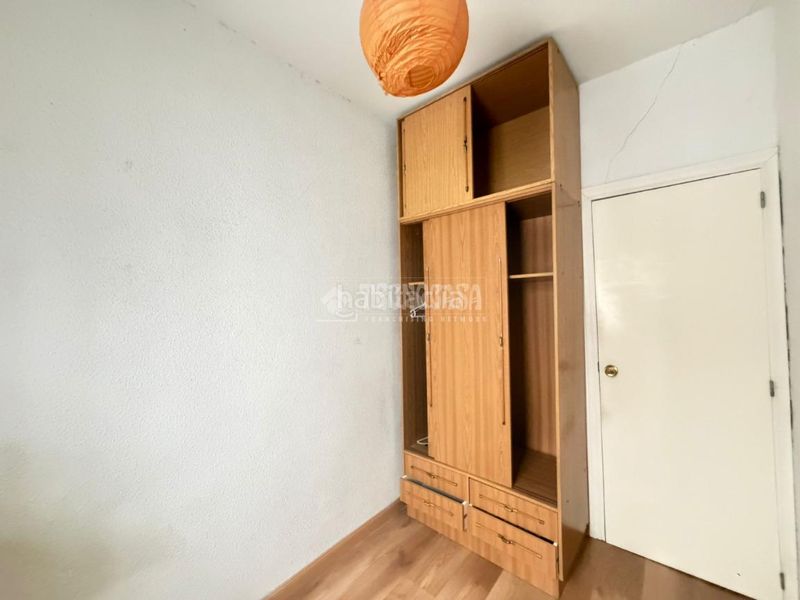 Foto f78e4c8c-79d1-49e5-842f-6f23702d3fa0. Pis a Comillas Madrid