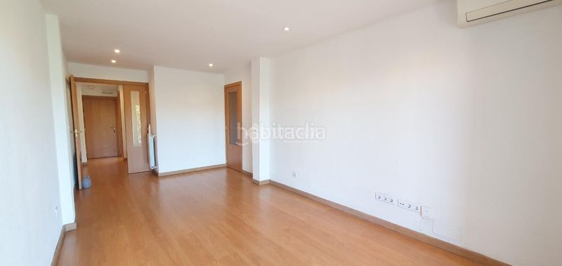 Foto eebb0ee4-a252-46f6-8cb1-43ba080e8851. Pis amb calefacció a Comillas Madrid