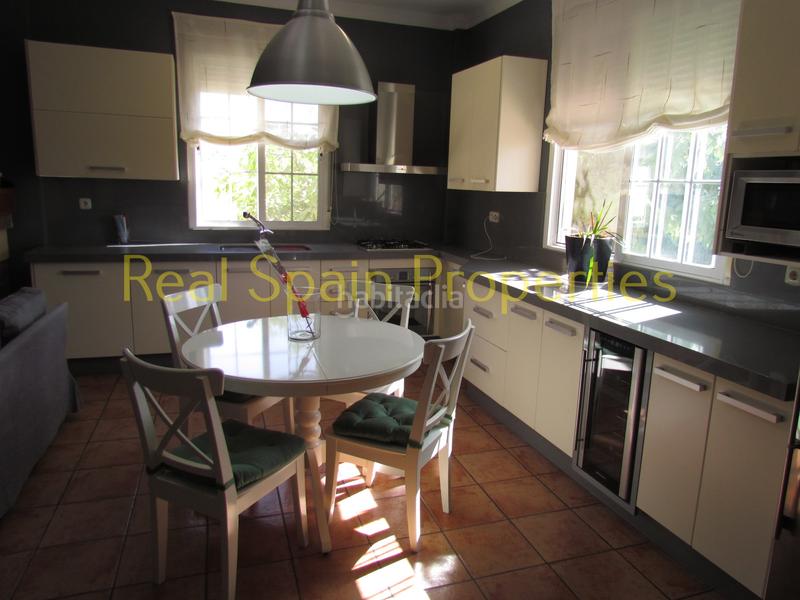 Foto d6e76c65-a7cf-4568-acd7-6cb1dce868a3. Casa adossada a Vélez - Blanco