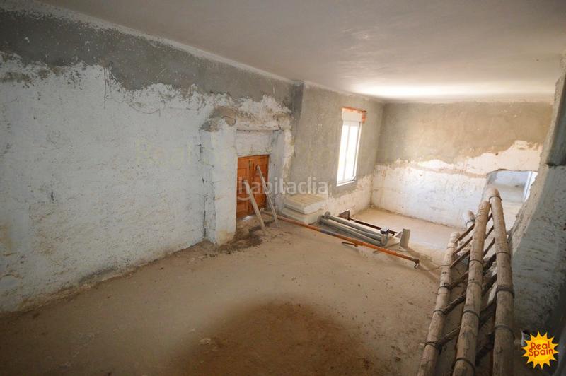 Foto 43f5c51d-9aea-4686-bb1c-fbfab74bbc22. Reihenhaus in Oria