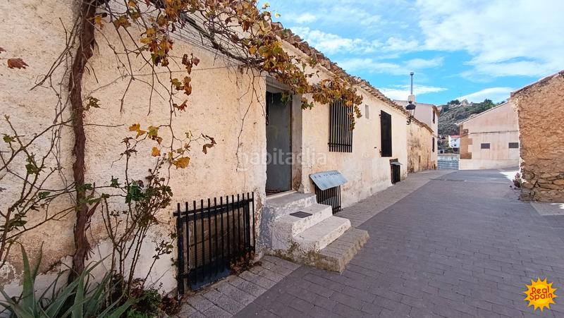 Foto 96bb4124-bf46-4fb9-9525-7cbbe3c9e613. Casa adossada a Oria