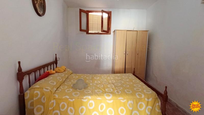 Foto c3728b06-42cc-4b92-a5cf-8efcd934f03f. Casa adossada a Oria