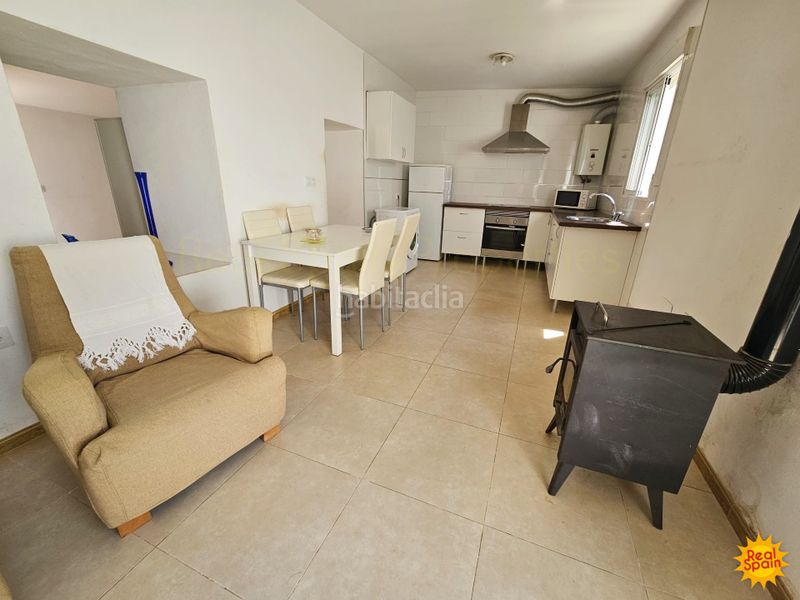 Foto 00ffe035-bc0e-4b83-a999-91b87b23271f. Casa adossada a Cúllar