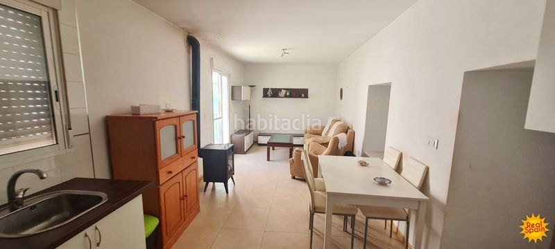 Foto 689d975a-1516-45cd-ad39-fa3b545f175b. Casa adossada a Cúllar
