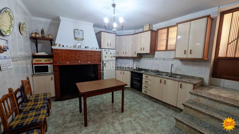 Foto 1efd75f2-5d4b-4113-868f-784aee02142f. Casa adossada a Vélez - Rubio