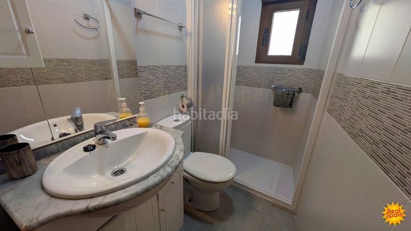 Foto c3d1eabf-890d-40fe-a420-32f6ce5772e1. Casa adossada a Vélez - Rubio