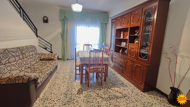 Foto b1791e9f-e0ba-475b-911c-c7a00a0eb3d4. Casa adossada a Vélez - Rubio