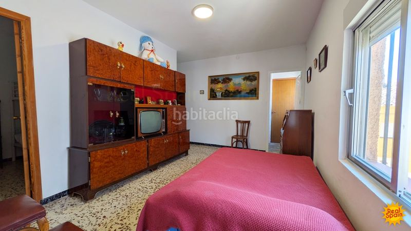 Foto f46810e7-81d3-4a5c-843f-564d1cbec35d. Casa adosada en Chirivel