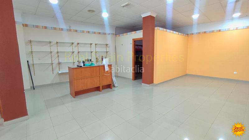 Foto bfee81cb-7904-49ff-84e2-bbf3bb00de03. Local commercial dans Vélez - Rubio